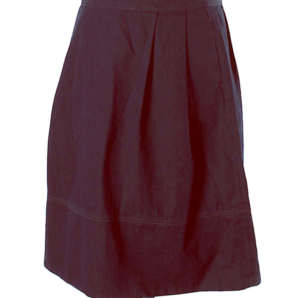 Uniqlo pleated skirt. NWOT size 10